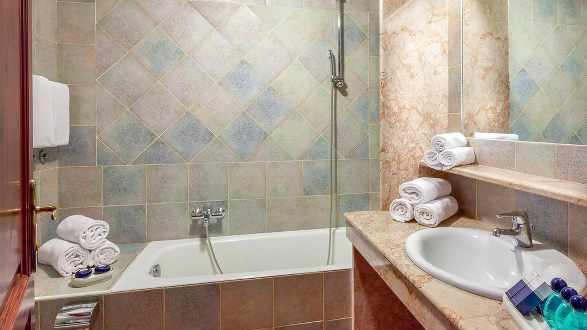 Quadri Apartment Orosei